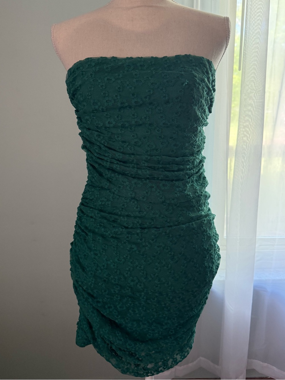 🆕 Hello Molly Strapless Green Ruched Floral Mini Dress / Size Small / NWT!! 💚